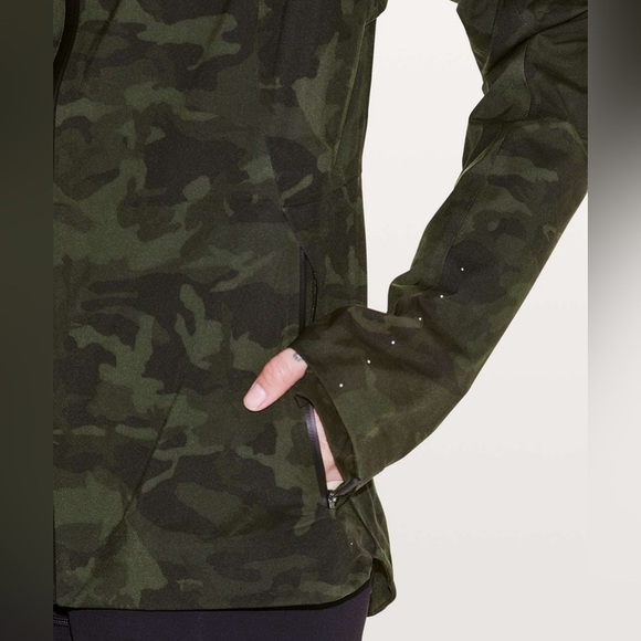 NWOT Lululemon The Rain Is Calling Jacket II Incognito Camo Multi Gator Green‌ - Picture 6 of 9